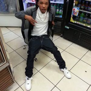 Meet your Posher, Malik